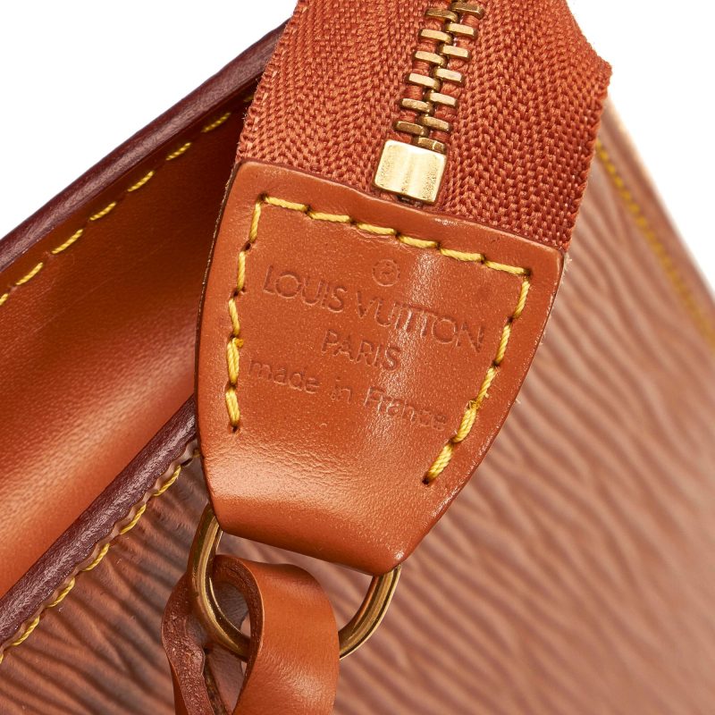Louis Vuitton Epi Pochette Accessoires (SHG-30283) - Image 6