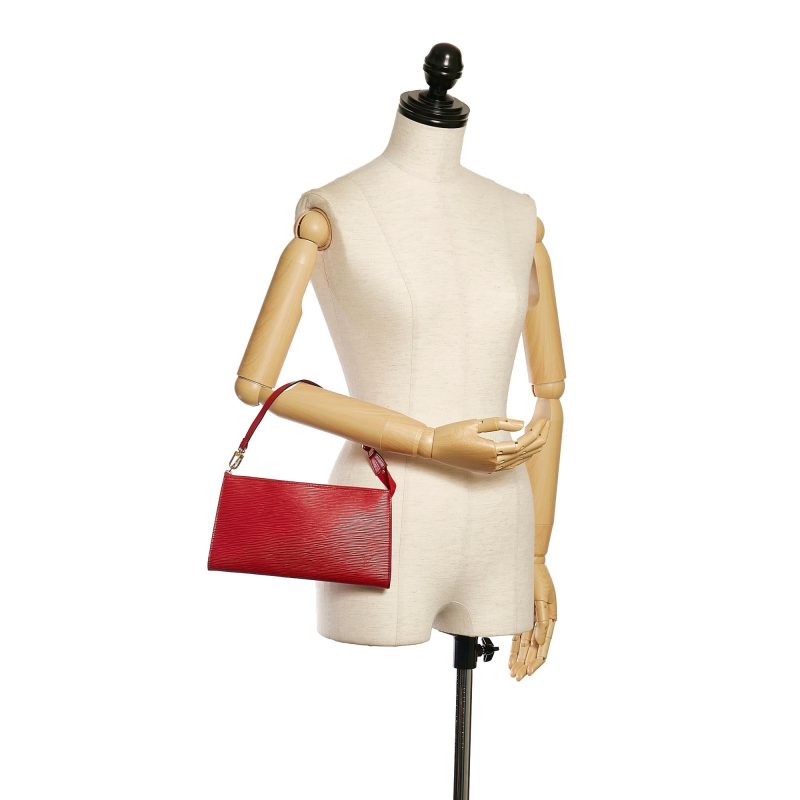 Louis Vuitton Epi Pochette Accessoires (SHG-34877) - Image 4