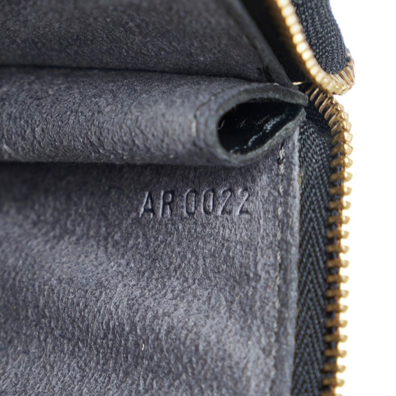 Louis Vuitton Epi Pochette Accessoires (SHG-xbxLFH) - Image 7
