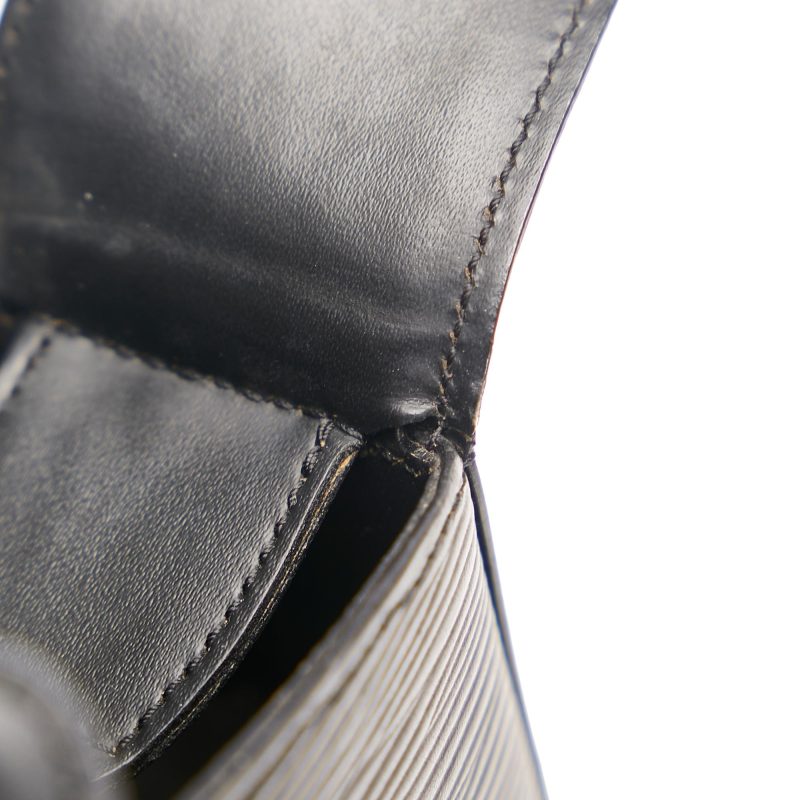 Louis Vuitton Epi Reverie (SHG-35914) - Image 9