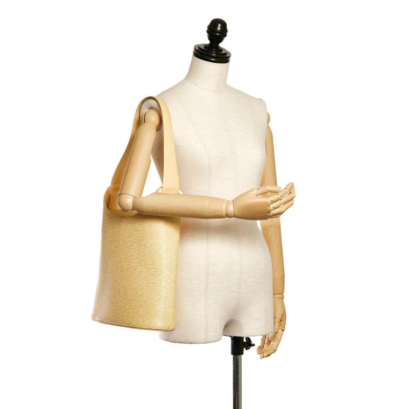 Louis Vuitton Epi Sac Verseau (SHG-32418) - Image 4