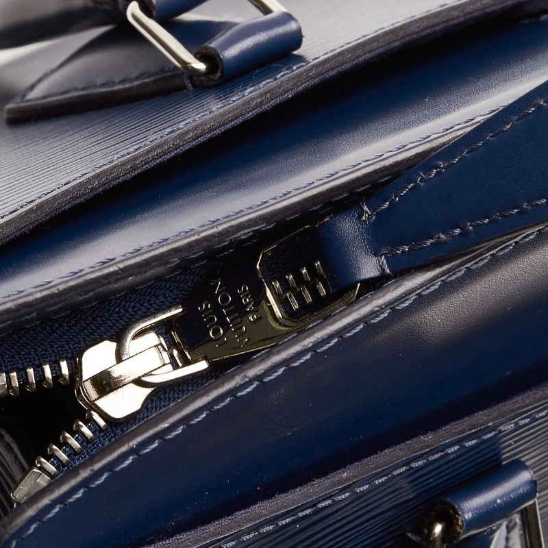 Louis Vuitton Epi Soufflot MM (SHG-37283) - Image 8