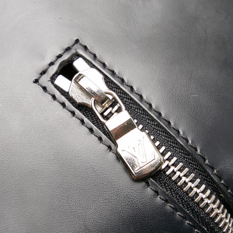 Louis Vuitton Epi Soufflot (SHG-29828) - Image 10
