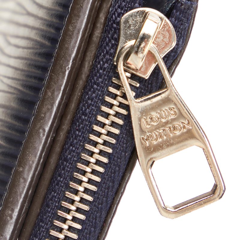 Louis Vuitton Epi Wallet (SHG-27531) - Image 8