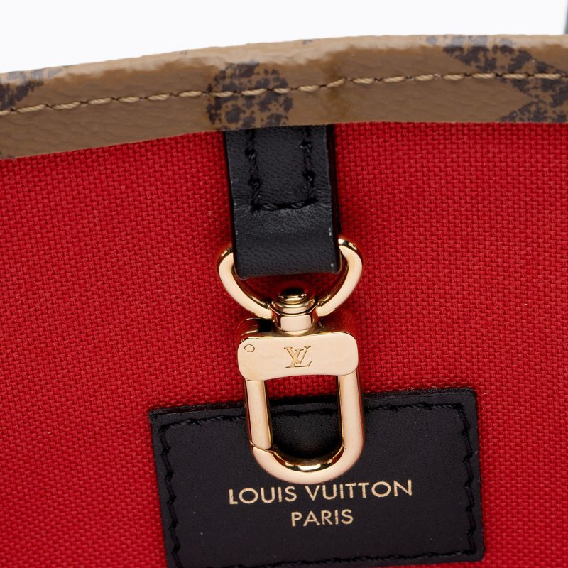 Louis Vuitton Giant Monogram Canvas Onthego MM Tote (SHF-qOGGJv) - Image 8