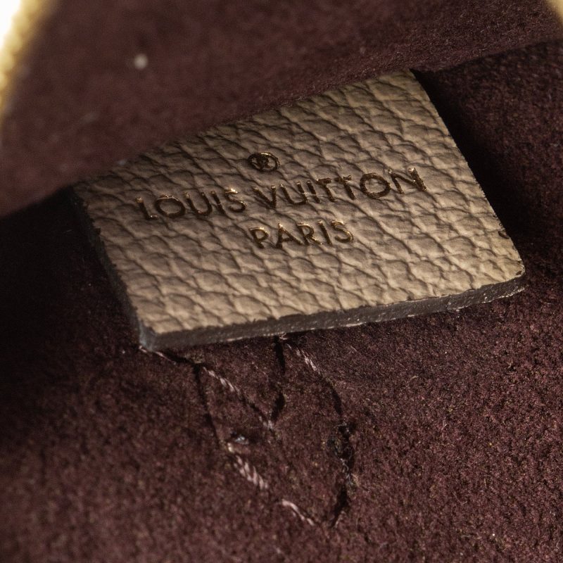 Louis Vuitton Giant Monogram Empreinte Neverfull MM Pochette (SHF-23151) - Image 4