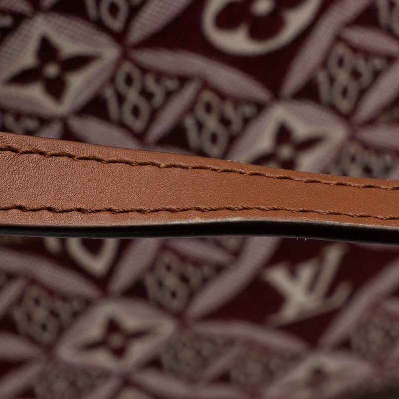 Louis Vuitton Limited Edition Jacquard Since 1854 Onthego GM Tote (SHF-8Ps372) - Image 9