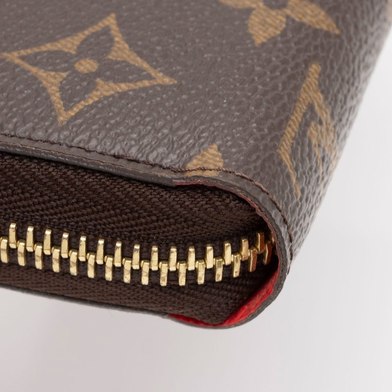Louis Vuitton Limited Edition Monogram Canvas Animation Transatlantic Zippy Wallet (SHF-xi7jMF) - Image 10