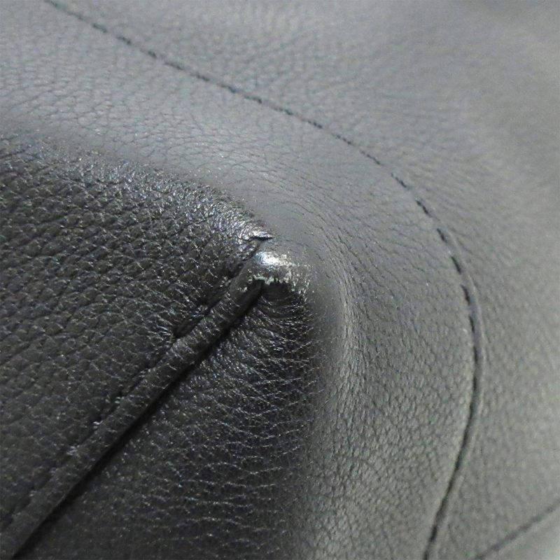 Louis Vuitton LockMe Backpack (SHG-eoDN7A) - Image 8