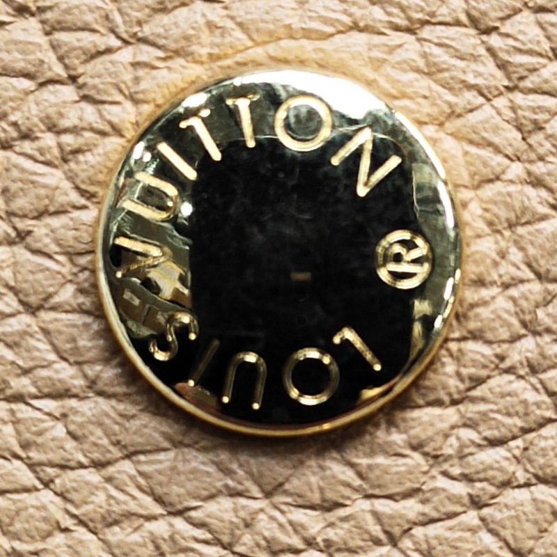 Louis Vuitton Lockme Bucket MM (SHG-aHcs25) - Image 8