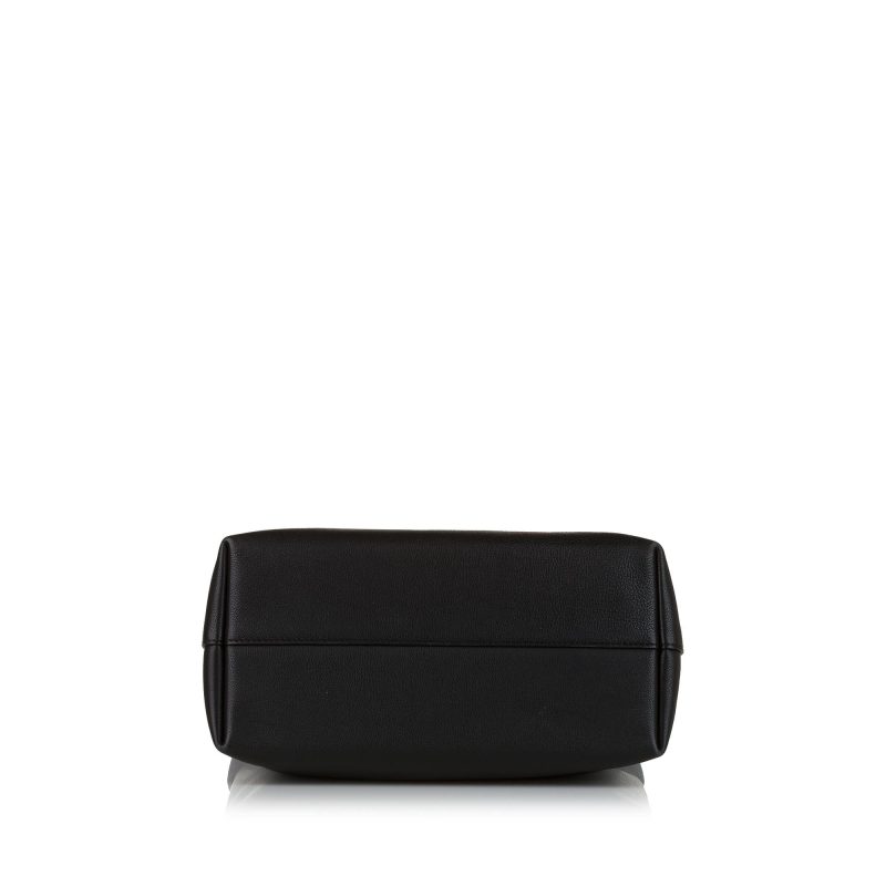 Louis Vuitton Lockme Hobo (SHG-37439) - Image 3