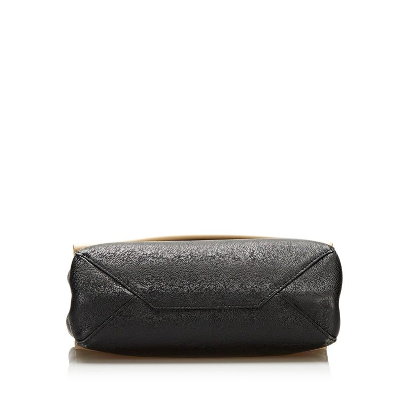 Louis Vuitton Lockme II (SHG-37674) - Image 3