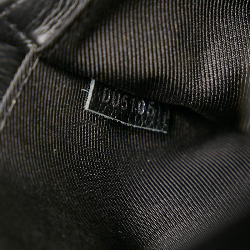 Louis Vuitton Lockme II (SHG-37674) - Image 8