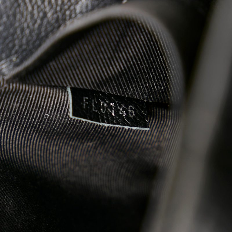 Louis Vuitton Lockme II (SHG-37682) - Image 8