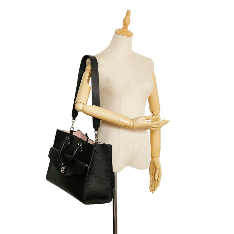 Louis Vuitton Lockme Tote MM (SHG-F5s2g7) - Image 10