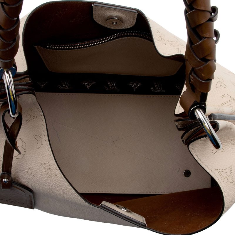 Louis Vuitton Mahina Leather Carmel Hobo (SHF-I2e2sp) - Image 5