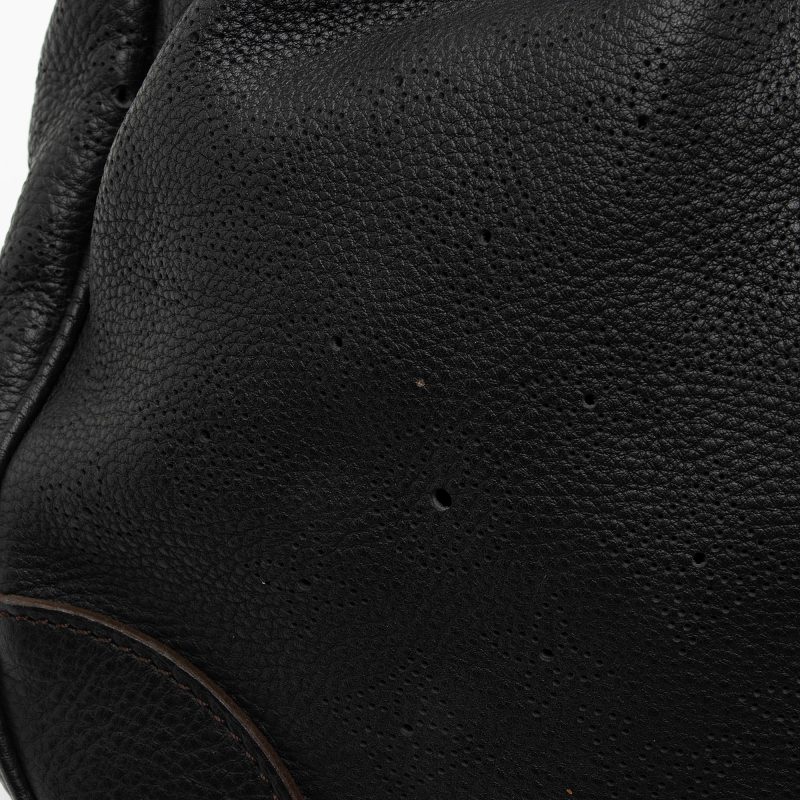 Louis Vuitton Mahina Leather Solar PM Shoulder Bag (SHF-BTAZRY) - Image 8