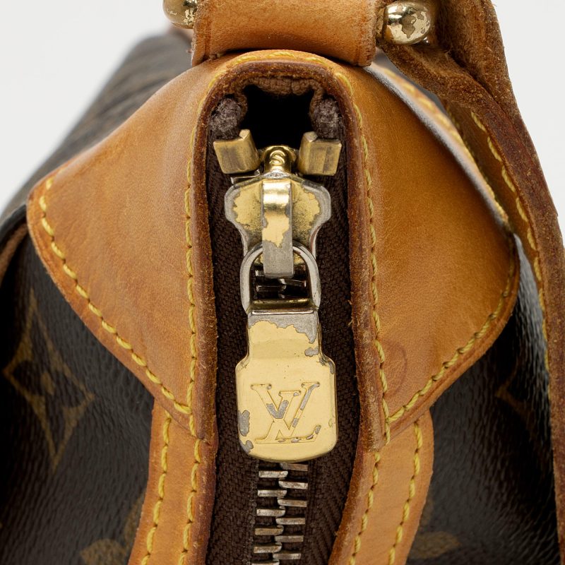 Louis Vuitton Monogram Canvas Odeon PM Shoulder Bag (SHF-S7LeAd) - Image 8