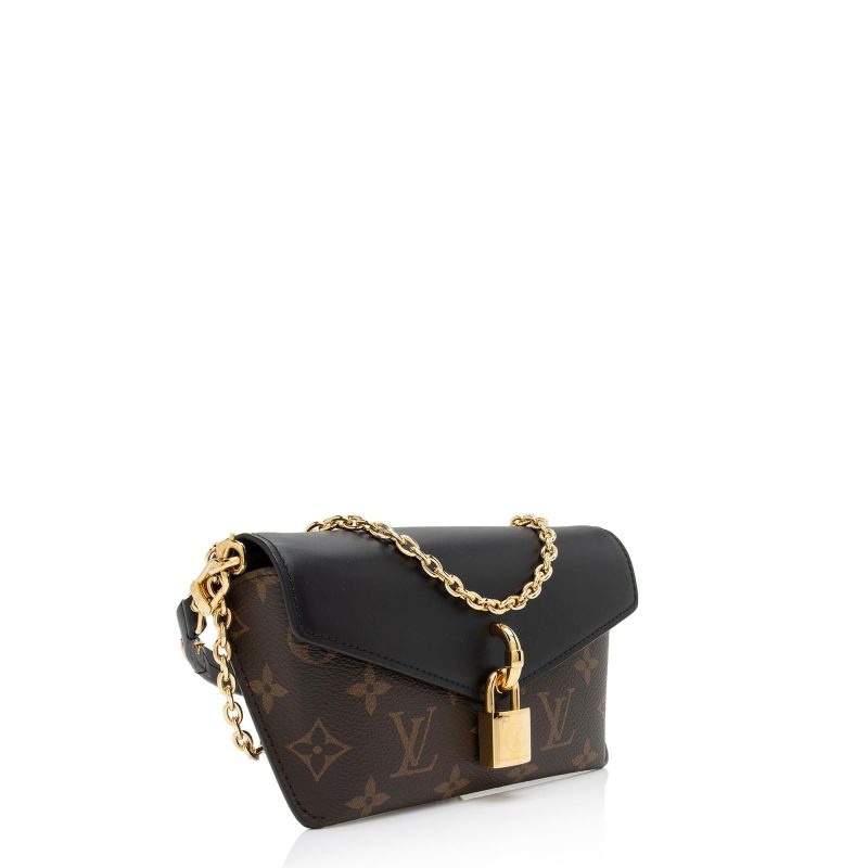 Louis Vuitton Monogram Canvas Padlock on Strap (SHF-qEAVXe)