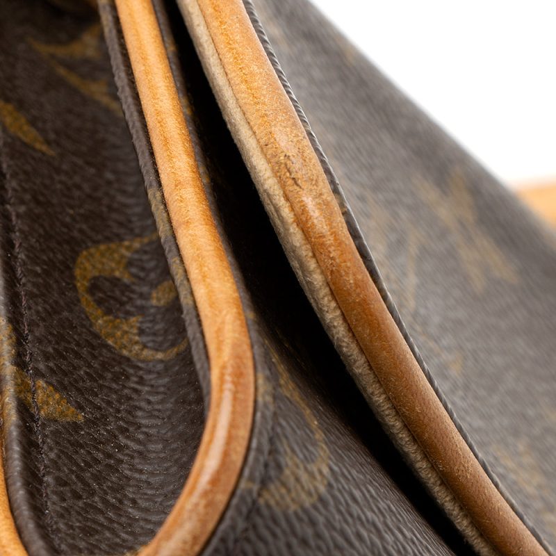 Louis Vuitton Monogram Canvas Pochette Twin GM Shoulder Bag (SHF-19243) - Image 10