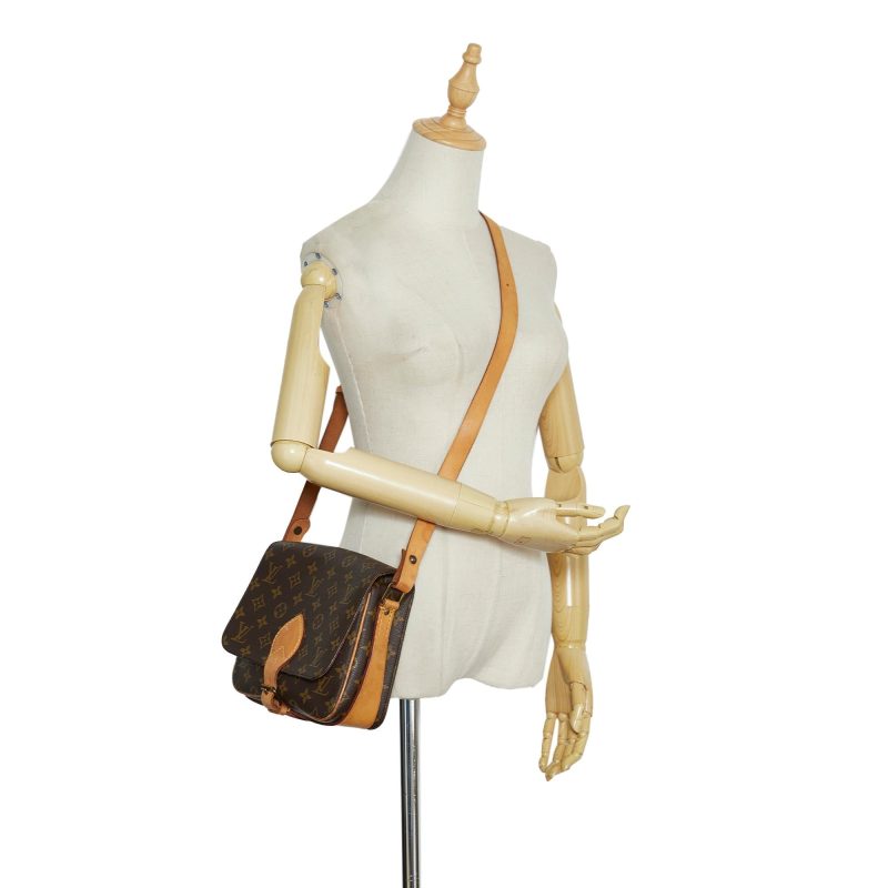 Louis Vuitton Monogram Cartouchiere MM (SHG-FC11Cb) - Image 4