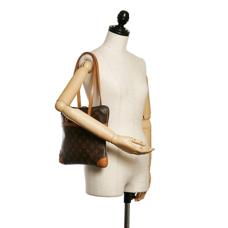 Louis Vuitton Monogram Coussin GM (SHG-31984) - Image 4