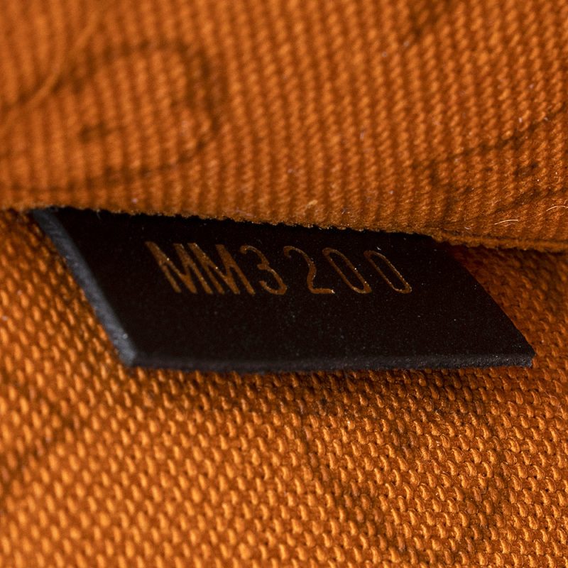 Louis Vuitton Limited Edition Monogram Canvas Crafty Neverfull MM Pochette (SHF-20605) - Image 3