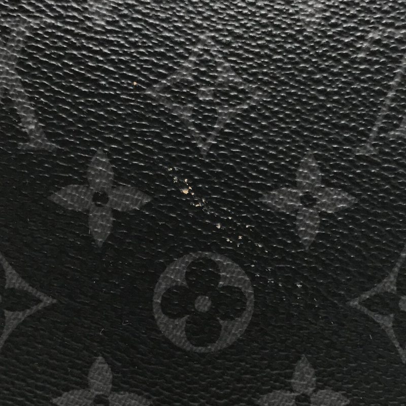Louis Vuitton Monogram Eclipse Pochette Voyage MM (SHG-gbi7pV) - Image 8