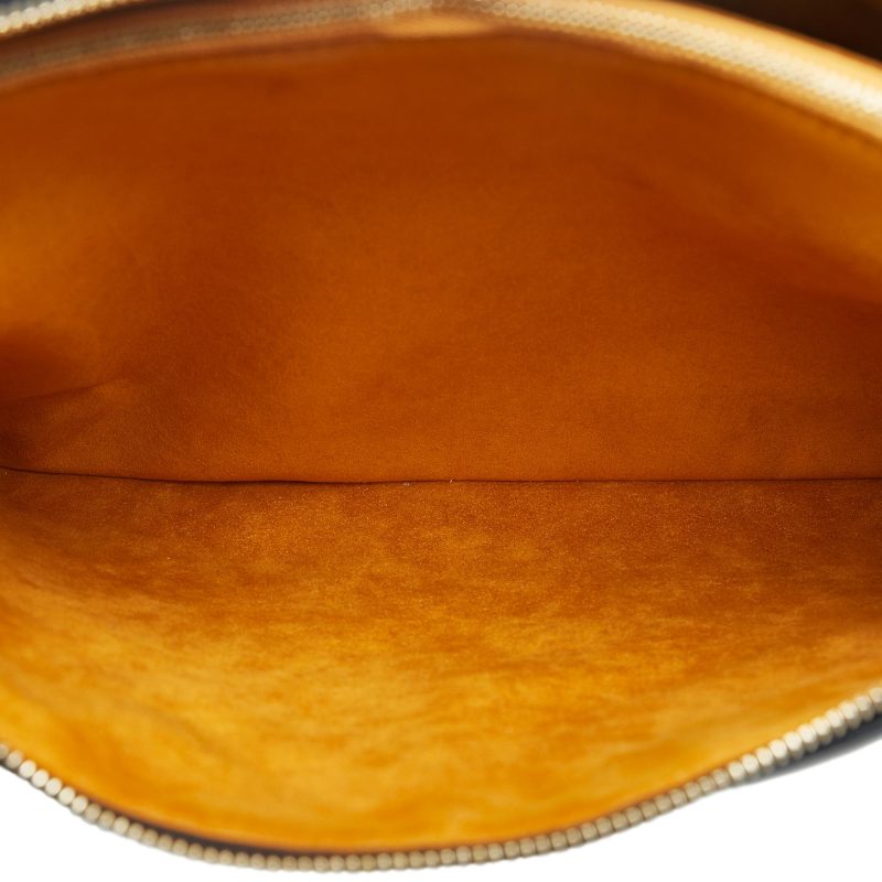 Louis Vuitton Monogram Empreinte Coussin MM (SHG-2iKyjG) - Image 7