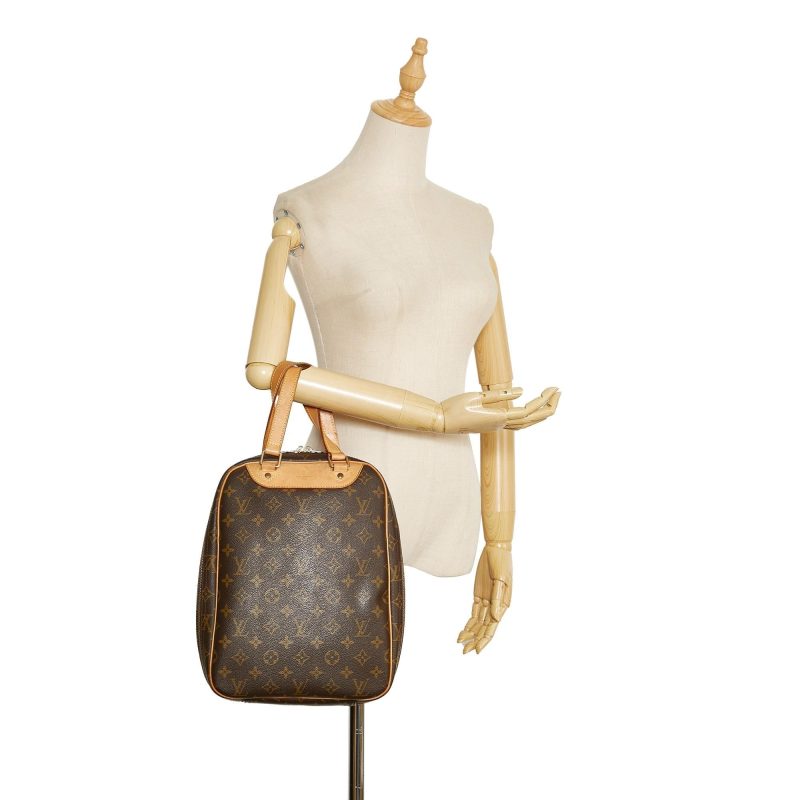 Louis Vuitton Monogram Excursion (SHG-jb1FEQ) - Image 4