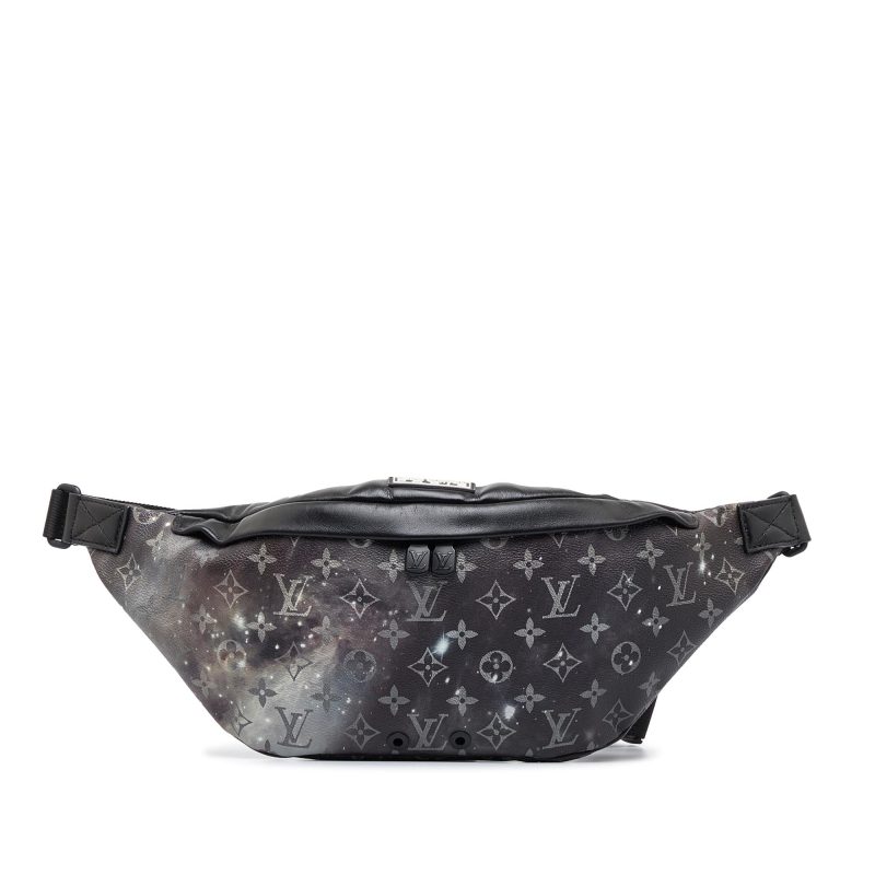 Louis Vuitton Monogram Galaxy Discovery Bumbag (SHG-eeGzY4) - Image 9