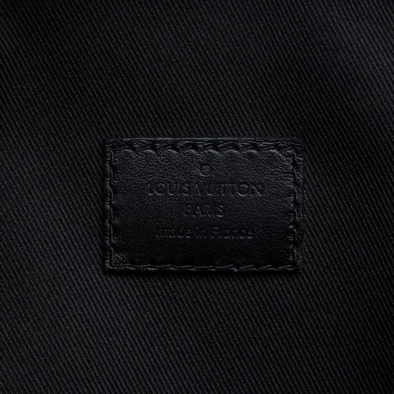Louis Vuitton Monogram Galaxy Discovery Bumbag (SHG-eeGzY4) - Image 6