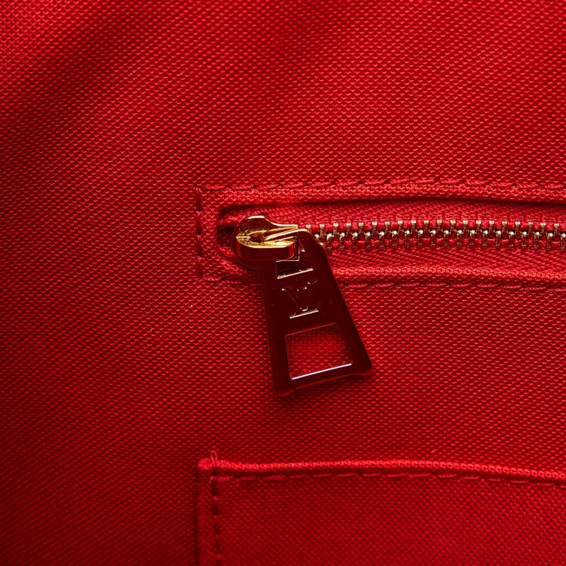 Louis Vuitton Monogram Giant Onthego GM (SHG-cYe7Md) - Image 8