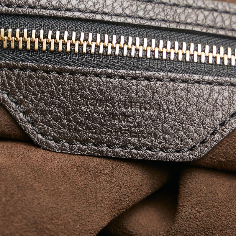 Louis Vuitton Monogram Mahina L (SHG-37002) - Image 6