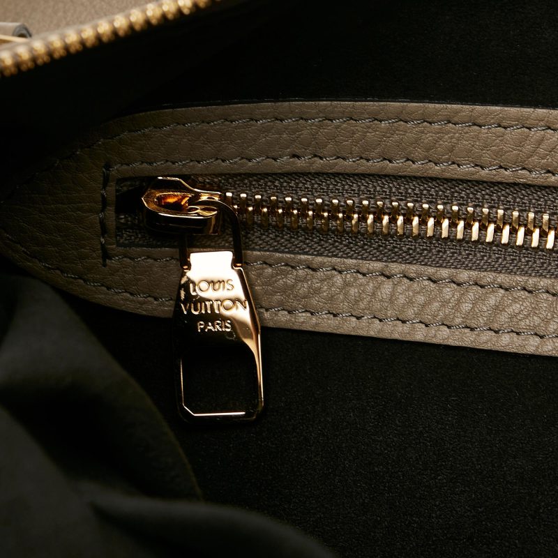 Louis Vuitton Monogram Mahina Selene MM (SHG-36611) - Image 9