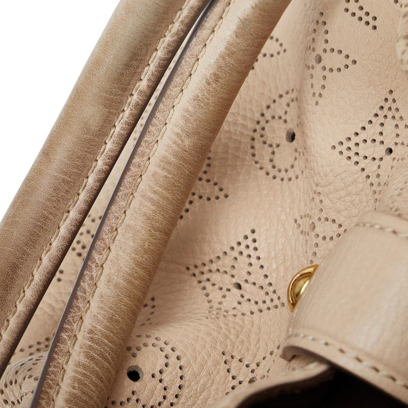 Louis Vuitton Monogram Mahina XL (SHG-W6fZuz) - Image 10