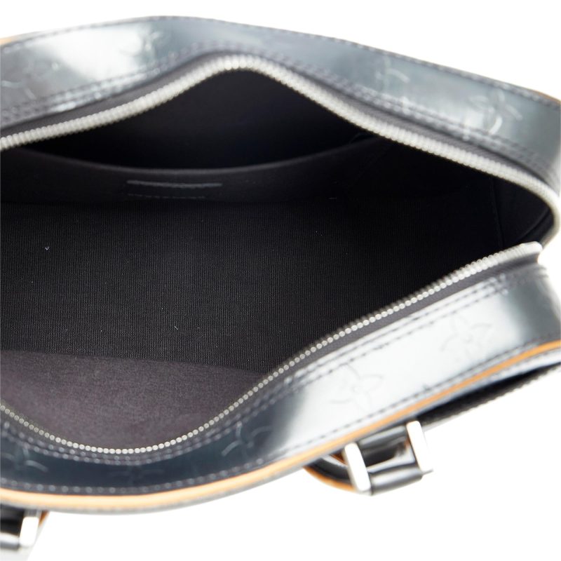Louis Vuitton Monogram Mat Shelton (SHG-qpLV6E) - Image 5