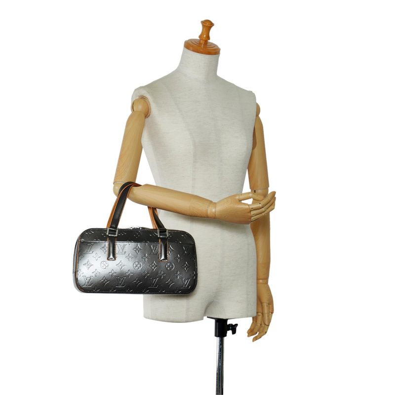 Louis Vuitton Monogram Mat Shelton (SHG-qpLV6E) - Image 4