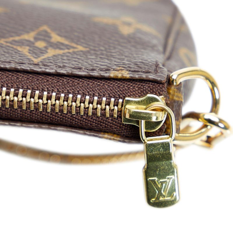 Louis Vuitton Monogram Mini Pochette Accessoires (SHG-ebvgp1) - Image 8