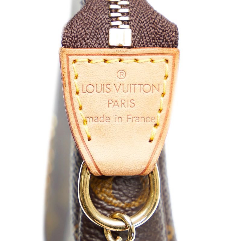 Louis Vuitton Monogram Mini Pochette Accessoires (SHG-ebvgp1) - Image 6