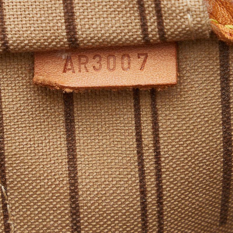 Louis Vuitton Monogram Neverfull MM (SHG-G2DgIA) - Image 9