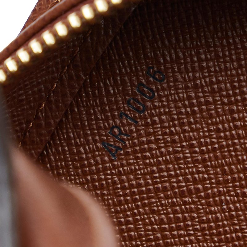 Louis Vuitton Monogram Orsay (SHG-YGW9V3) - Image 7