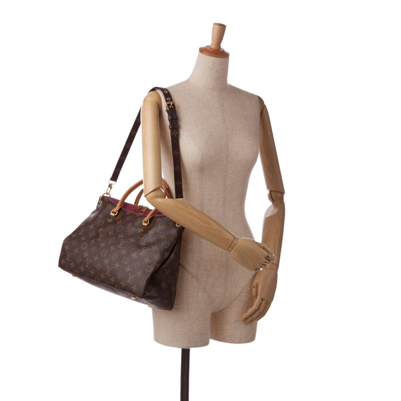 Louis Vuitton Monogram Pallas MM (SHG-WGCWFH) - Image 4