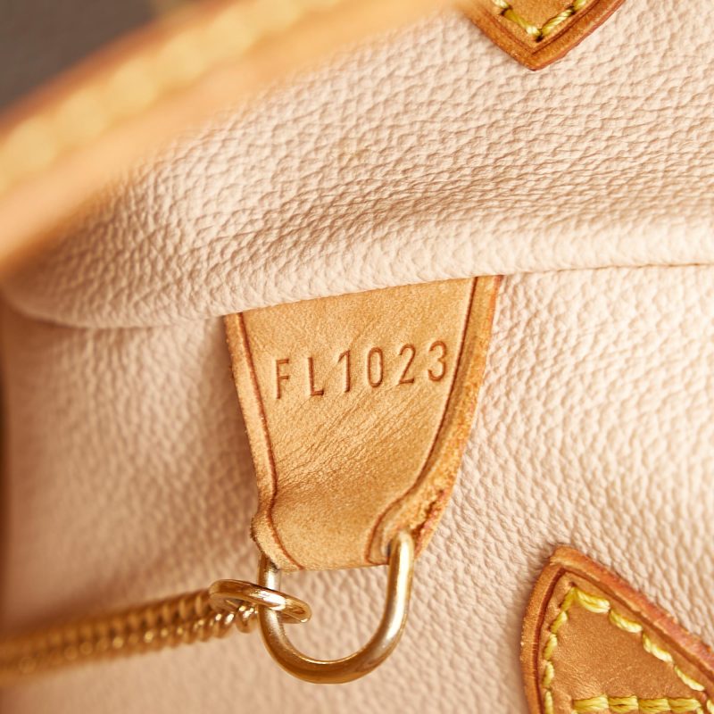 Louis Vuitton Monogram Petit Bucket (SHG-36335) - Image 7