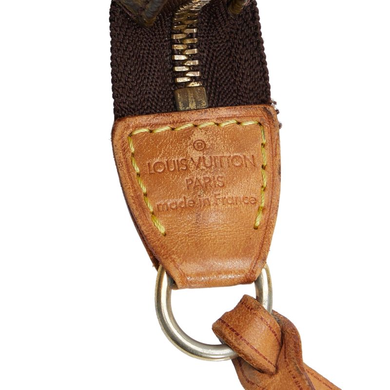 Louis Vuitton Monogram Pochette Accessoires (SHG-svKsyF) - Image 6