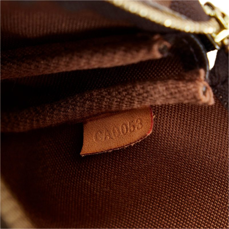 Louis Vuitton Monogram Pochette Accessoires (SHG-GxBwRx) - Image 7
