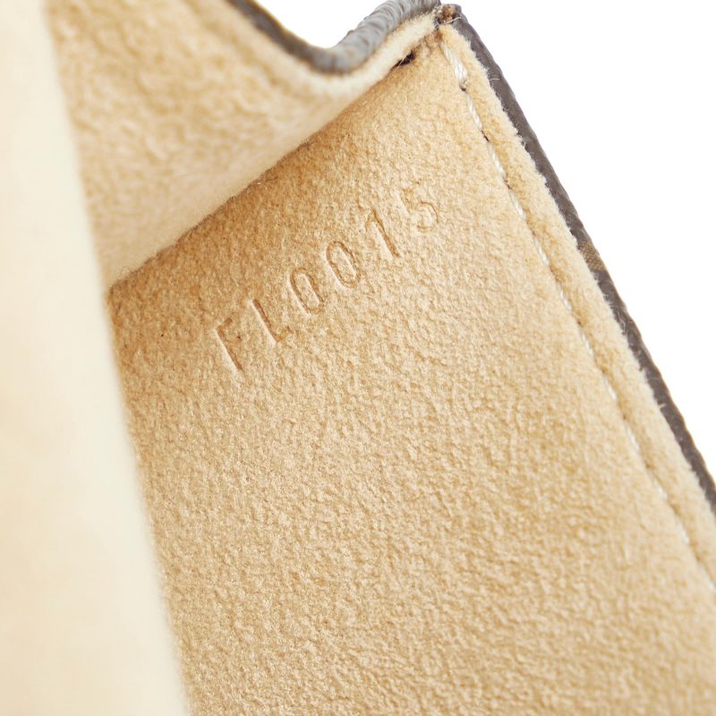Louis Vuitton Monogram Pochette Florentine (SHG-JxuNzJ) - Image 7