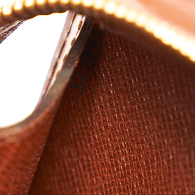 Louis Vuitton Monogram Pochette Homme (SHG-32766) - Image 7