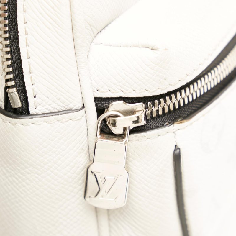 Louis Vuitton Monogram Taigarama Outdoor Bumbag (SHG-XAPPS1) - Image 8