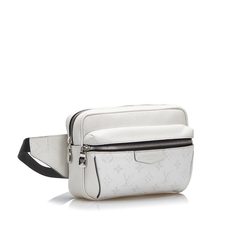 Louis Vuitton Monogram Taigarama Outdoor Bumbag (SHG-XAPPS1)